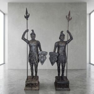 Iron Knight Statues – 2.75 m