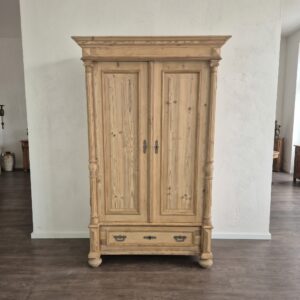 Wardrobe Gründerzeit 1880 Pine