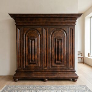 Frankfurt Wardrobet Baroque 1750 Walnut