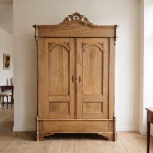 Wardrobe Historicist 1870 Oak