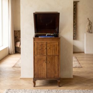 1920s Mahogany Floor-Standing Gramophone