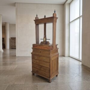 Linen Press Cabinet Gründerzeit 1870 Oak