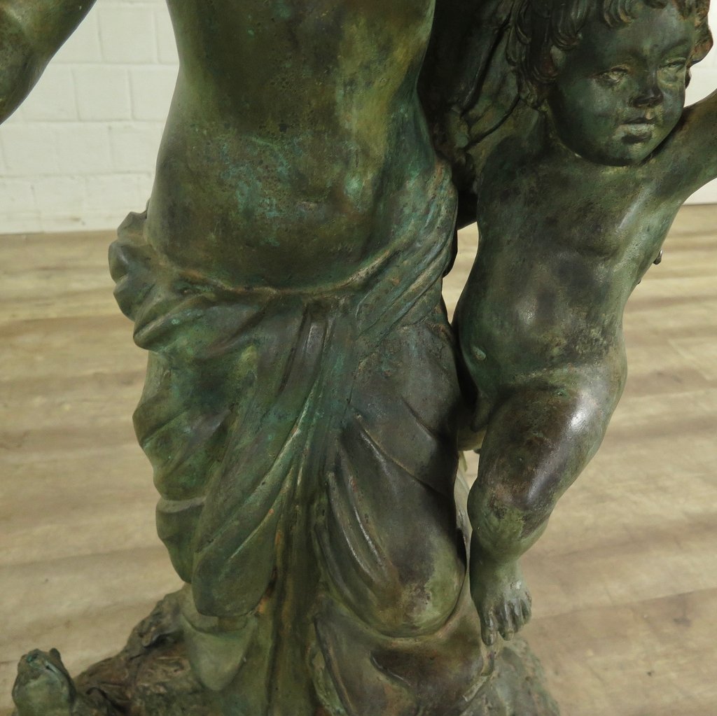 Skulptur Figur Frau mit Kind Bronze
