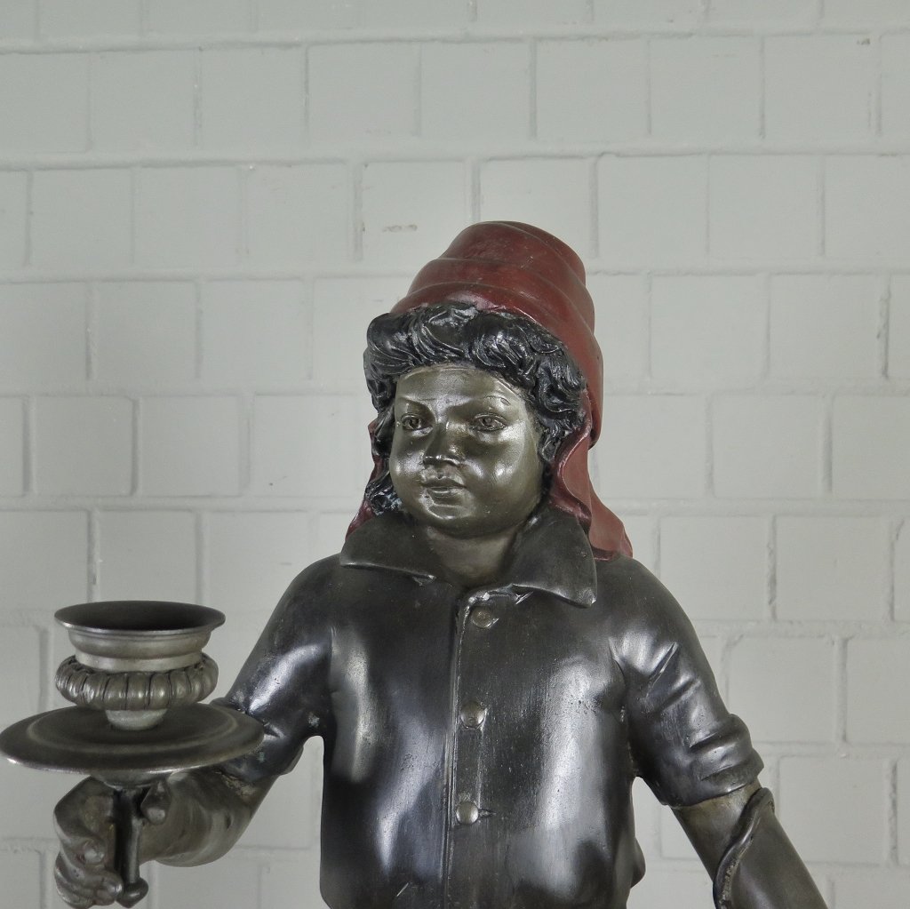 Kerzenständer Kandelaber Skulptur Figur mit Tasche Bronze 1,02 m