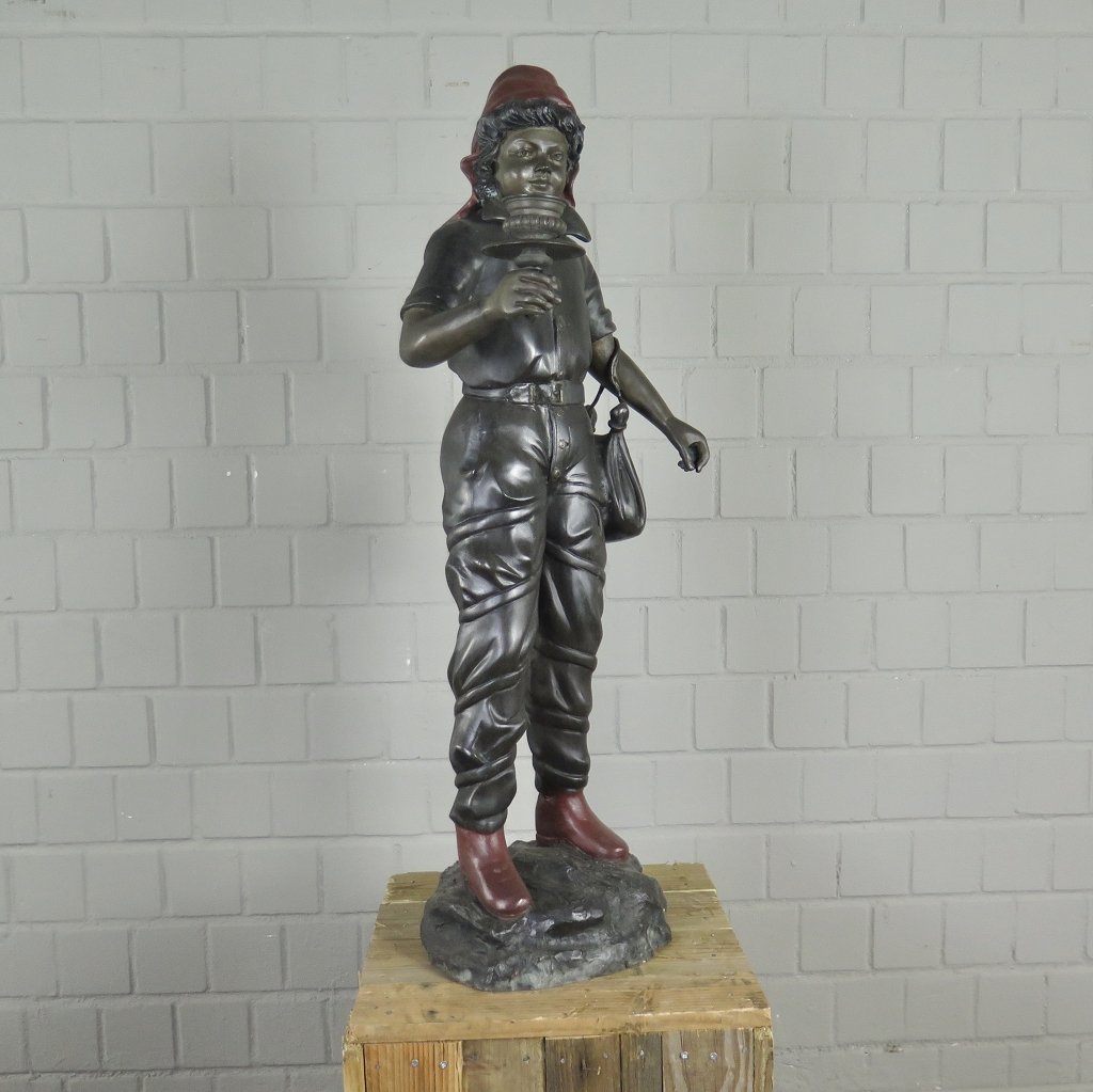 Kerzenständer Kandelaber Skulptur Figur mit Tasche Bronze 1,02 m