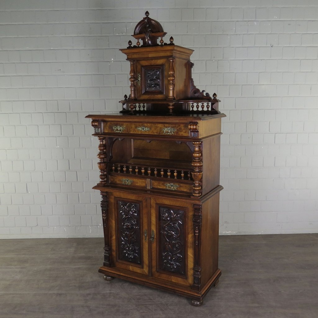 Vertiko mit Aufsatz Gründerzeit 1880 Nussbaum