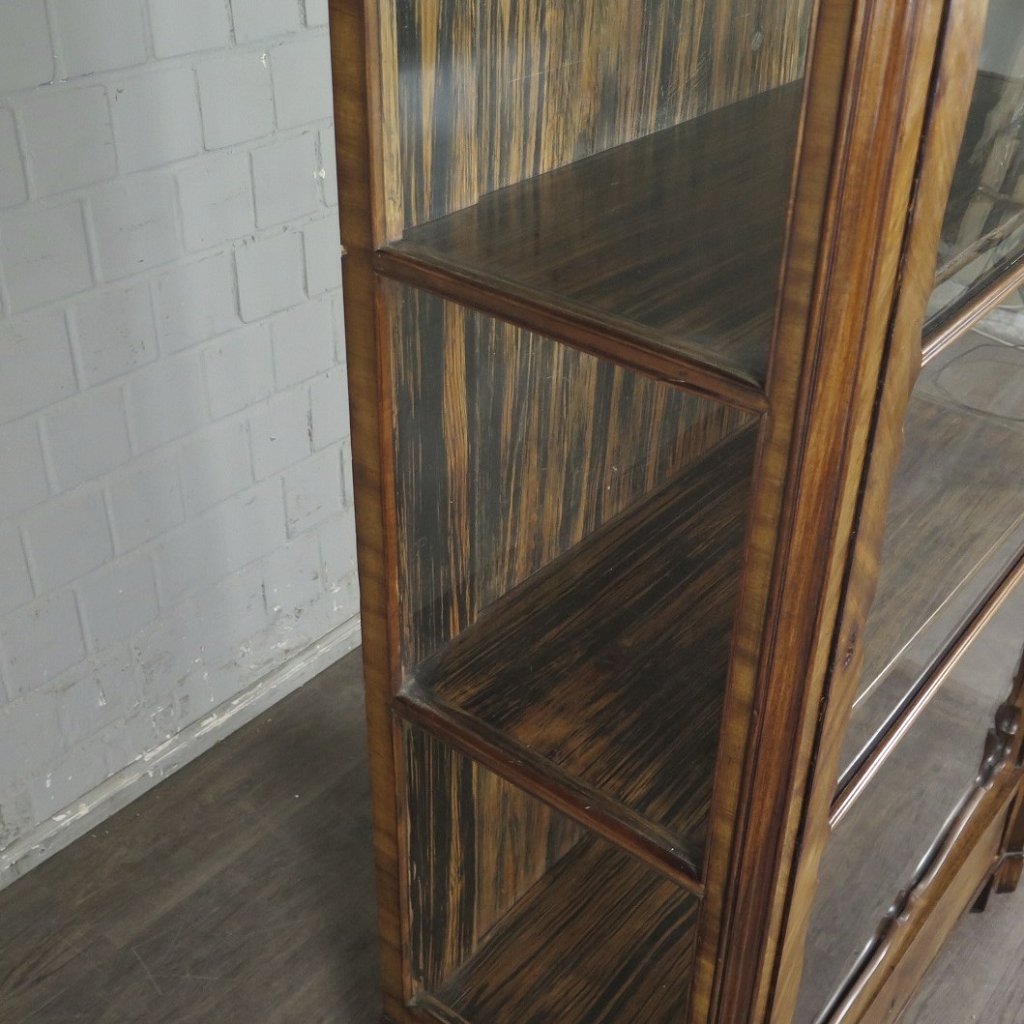 Vitrine Bücherschrank Louis Philippe 1870 Nussbaum
